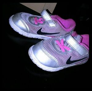 Toddler Nike size 8